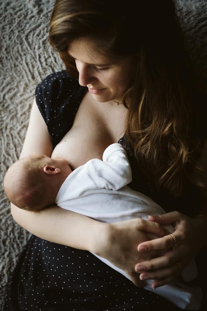 séance photo naissance allaitement à lille