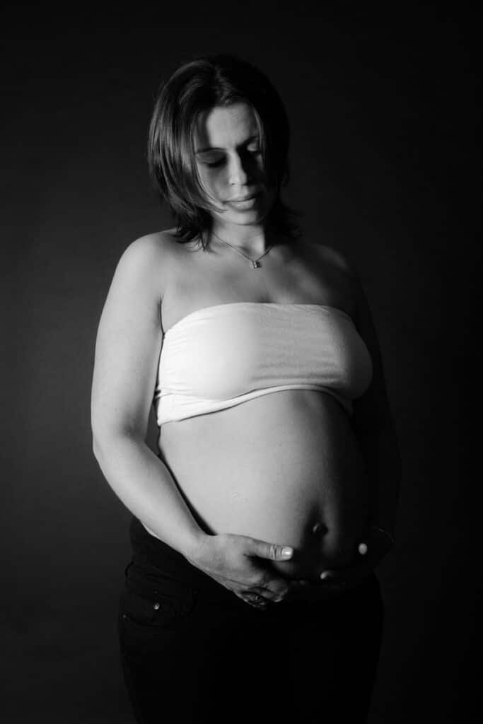 photo de femme enceinte en studio à lille