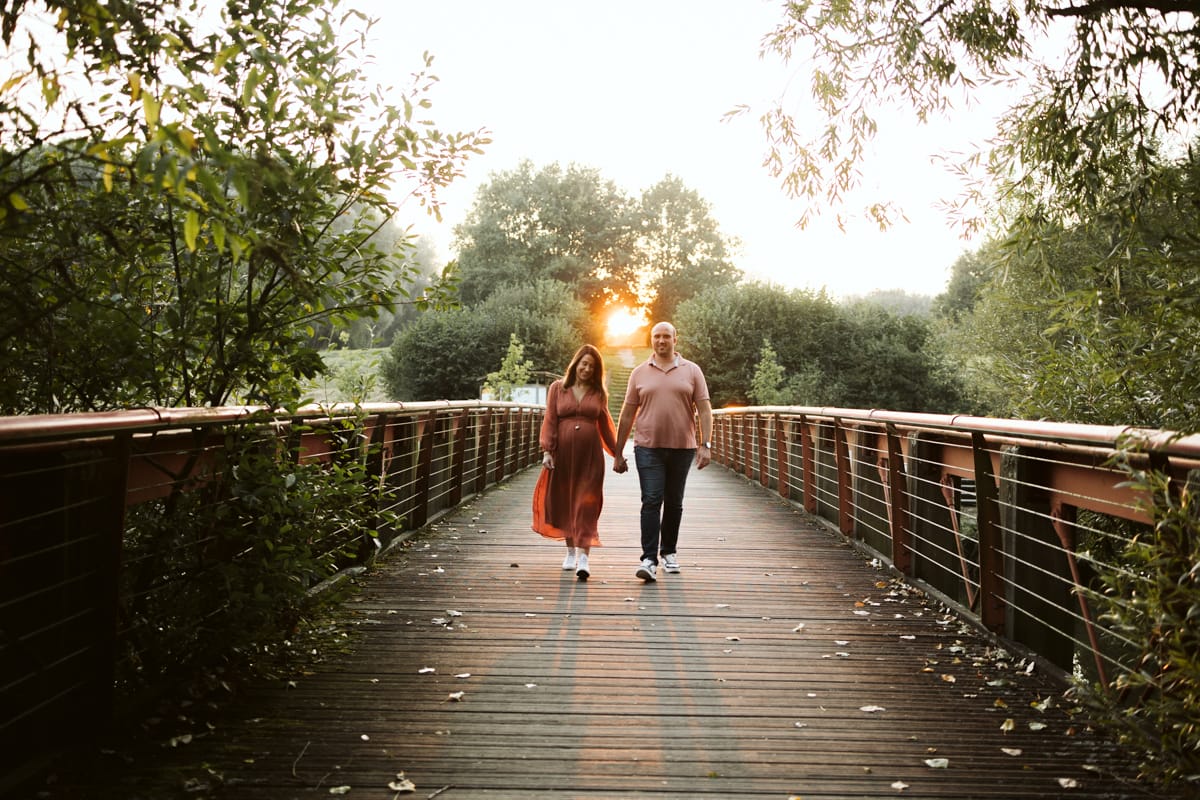 Seance photo couple au coucher du soleil dans le Nord