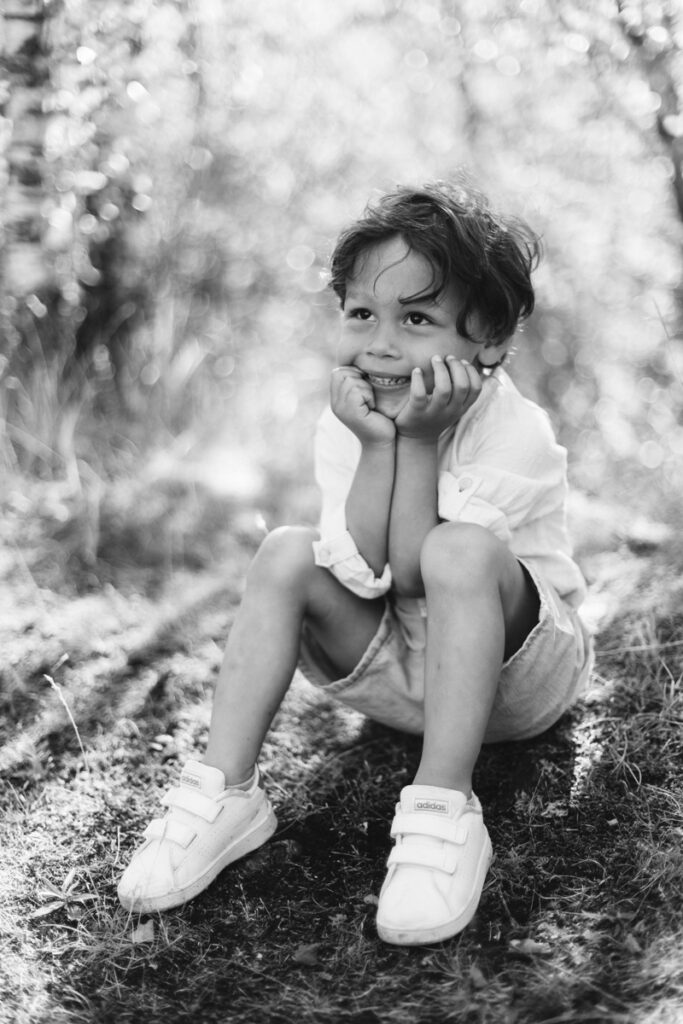 Portrait noir et blanc enfant - seance photo famille Rieulay