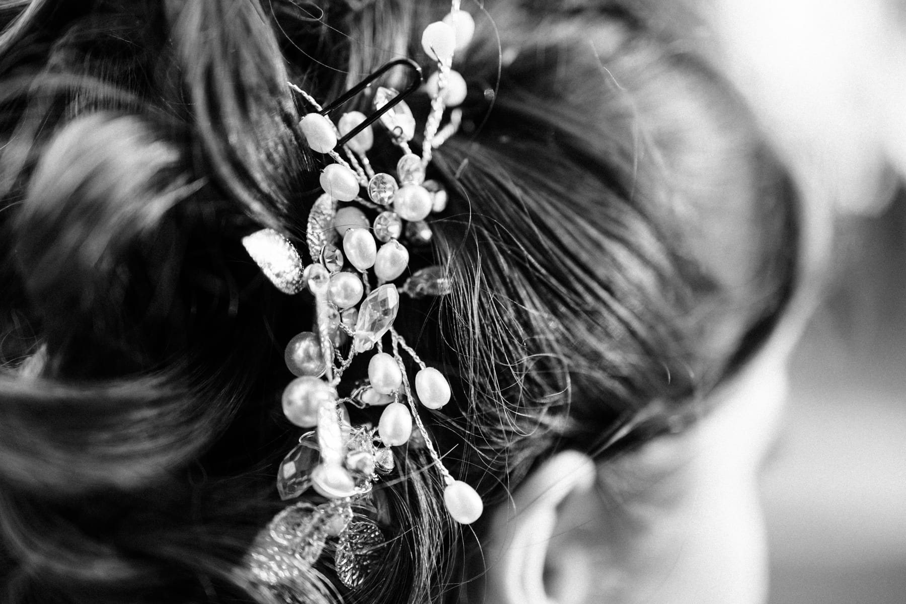 details coiffure mariee gentilhommiere artres